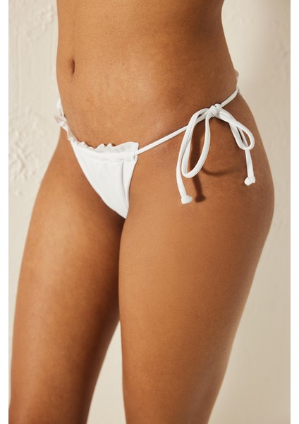 Basic Super Frill Beyaz Bikini Altı