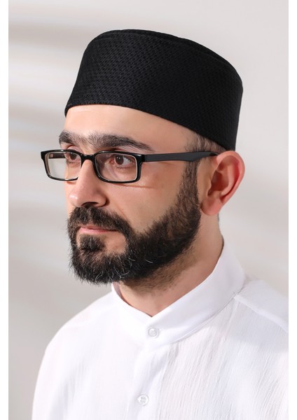 Siyah Petek Kareli Kadife Kalıp Namaz Takkesi