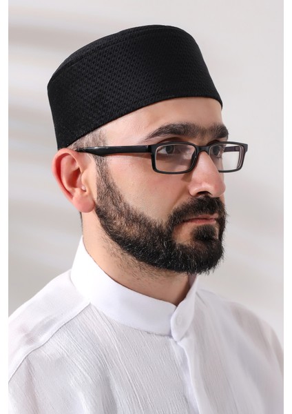 Siyah Petek Kareli Kadife Kalıp Namaz Takkesi