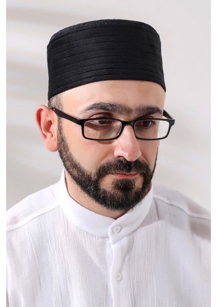 Siyah Kapitone Desenli Kadife Kalıp Namaz Takkesi