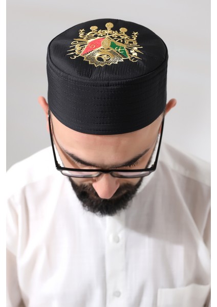 Siyah Kapitone Osmanlı Arma Nakışlı Kalıp Namaz Takkesi
