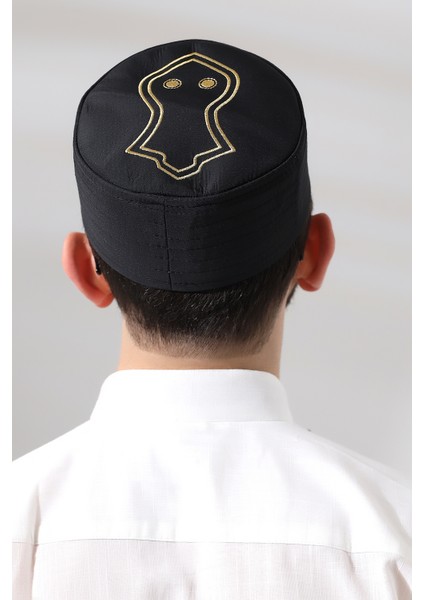 Siyah Kapitone Nalı Şerif Nakışlı Kalıp Namaz Takkesi