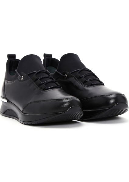 Kadın Siyah Kalın Tabanlı Deri Sneaker