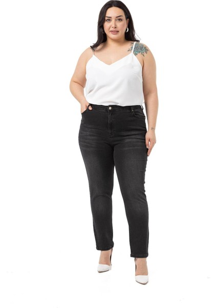 Büyük Beden Yüksek Bel Dar Paça Siyah Denim Pantolon fiyatları