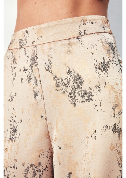 Parlak Desenli Salaş Pantolon - Bej indirimleri