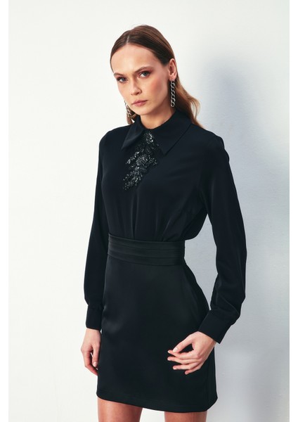 Yakası Taş Aksesuarlı Bluz - Siyah modelleri