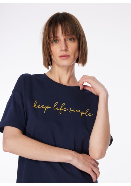 Bisiklet Yaka Baskılı Lacivert Kadın T-Shirt F4SL-TST0746 modelleri