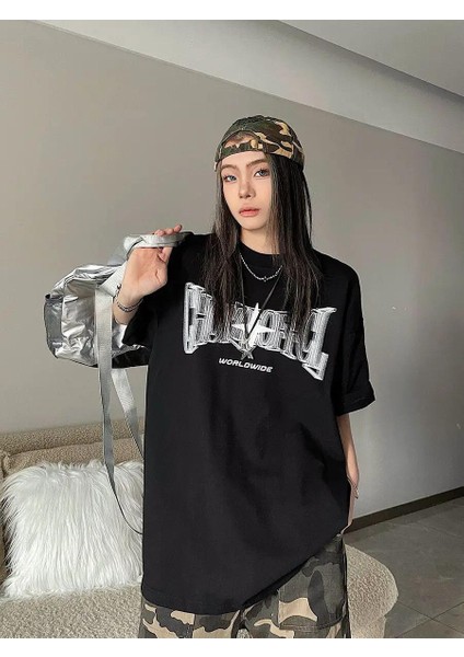 Y2K Ön Arka Baskılı Siyah T-Shirt fiyatları