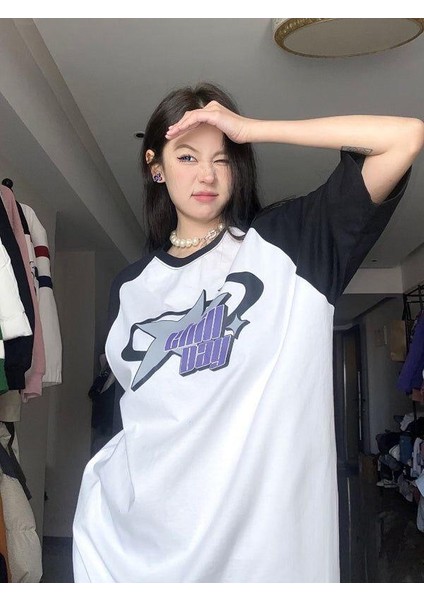 Y2K Chill Day Beyaz Reglan Kol Oversize T-Shirt