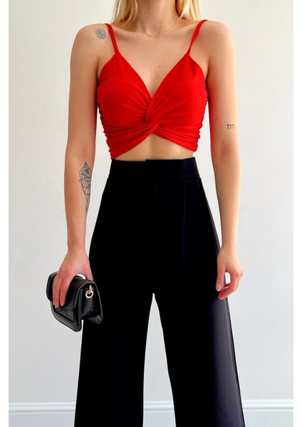 Önü Bürgülü Top Bluz Kırmızı