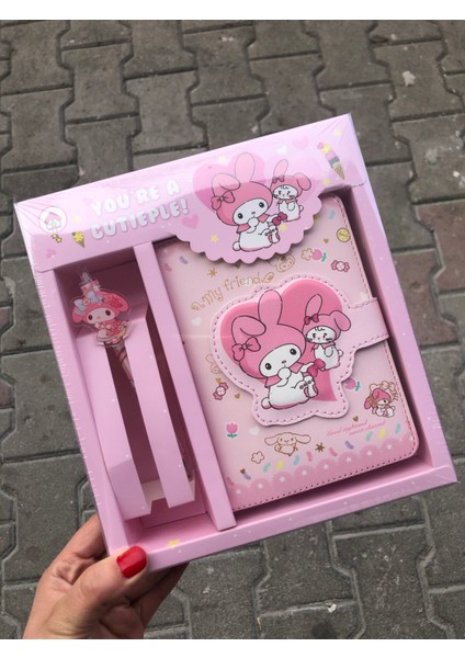 My Melodi Melody Y2K Sanrio Kawai Planlayıcı Deri Kapaklı Miknatıslı Kalemlik Lüx Kırtasiye Ajanda Defter Kalem Seti