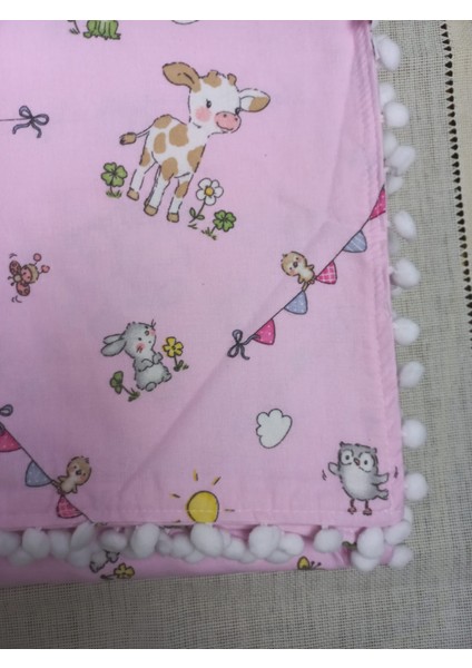 Pambiq Bebe Pazen Pembe Kuzu Motifli Ponponlu  Bebek Battaniyesi 110X105CM