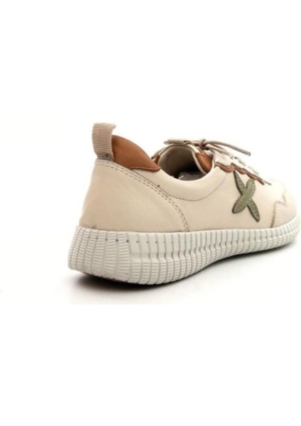 Kadın Comfort Deri Ayakkabı 2216112Y modelleri