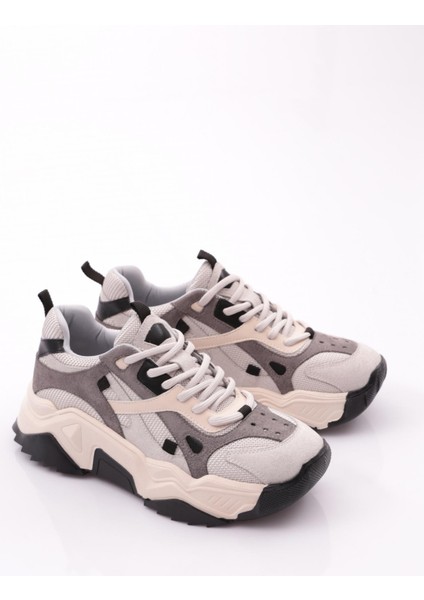 65137 Kadın Bağcikli Kalin Taban Spor Ayakkabi fiyatları