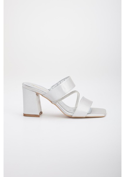 Saten Iki Bantlı Çapraz Şerit Taşlı Gümüş Kadın Topuklu Terlik modelleri