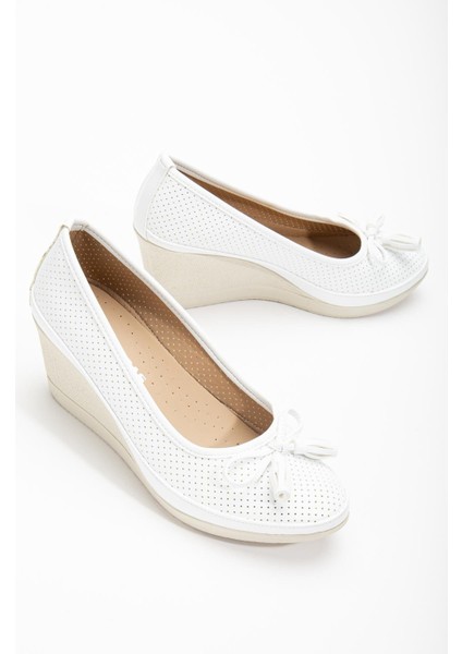 Dolgu Taban Lazer Kesim Beyaz Kadın Dolgu Topuklu Ayakkabı fiyatları