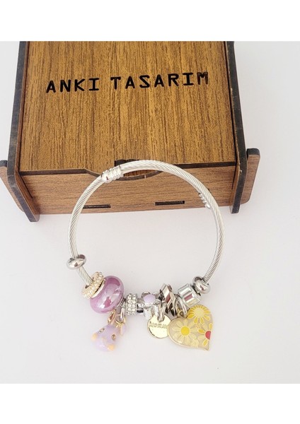 Kalp ve Boncuk Charm Model Çelik Bileklik