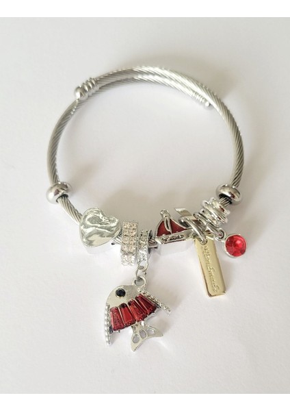 Balık ve Kalp Charmlı Çelik Bileklik fırsatları