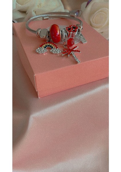 Gökkuşağı Figürlü Charm Çelik Bileklik fırsatları