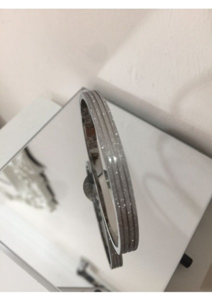 Çizgili Simli Gümüş Renk Çelik Bileklik fiyatları