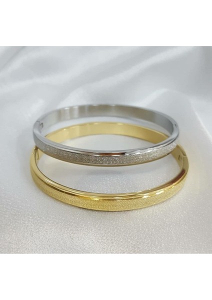 Cartier Model Gümüş Renk Çelik Bileklik fırsatları