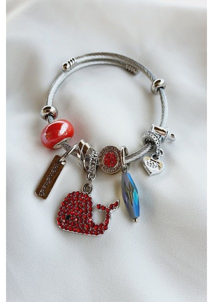 Balina Charmlı Şık Model Gümüş Bileklik Kırmızı modelleri