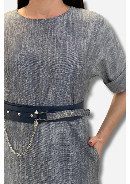 Kadın Denim Kumaş Kısa Kol Yanları Yırtmaç Detaylı Kemer Aksesuarlı Elbise modelleri
