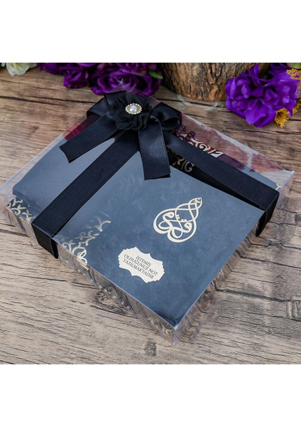 Hediyelik Kadife Kaplı Yasin Kitabı, Seccade, Şal, Inci Tesbih, Asetat Kutulu (26×23) Set - Siyah fırsatları
