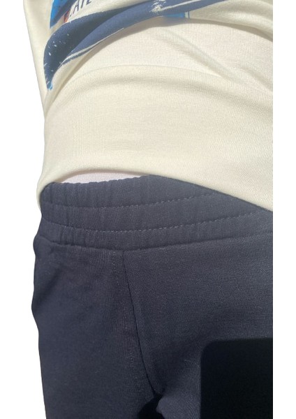 Erkek Çocuk Skate Park Pijama Takımı 4-5 Yaş Ekru Lacivert