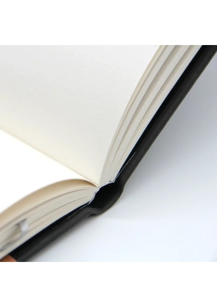 Sketchbook Sert Kapaklı Eskiz Defteri 90 gr A5 80 Yaprak Beyaz