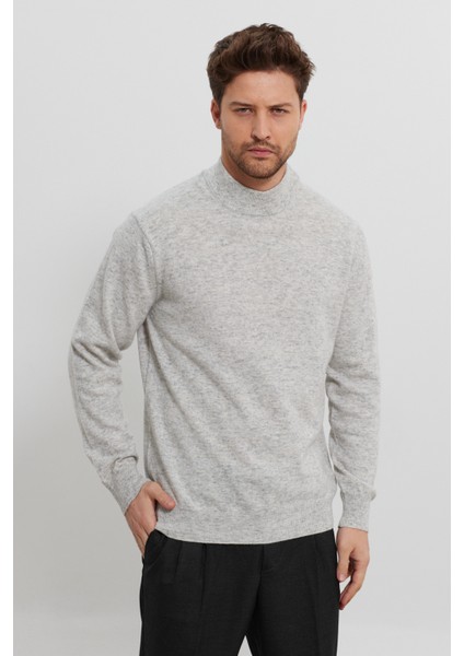 Erkek Yünlü Normal Kalıp Yarım Balıkçı Boğazlı Yaka Triko Kazak