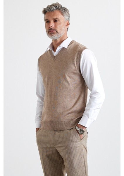 Erkek Standart Fit Normal Kesim V Yaka Kolsuz Süveter Triko Kazak modelleri