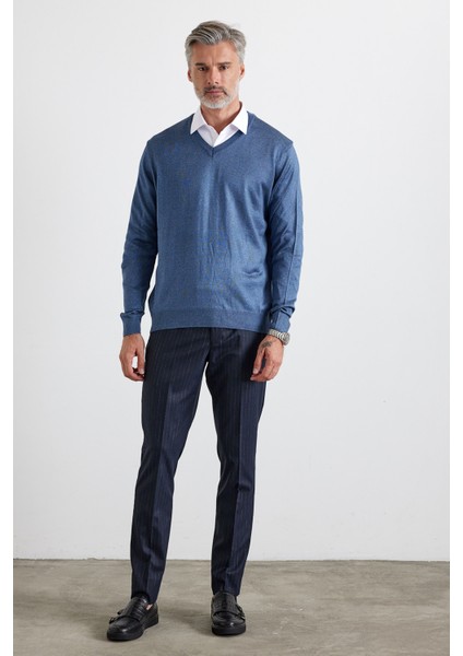 Erkek Standart Fit Normal Kesim V Yaka Triko Kazak fiyatları