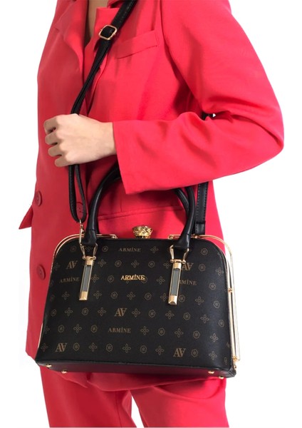 339 Kadın Omuz Çantası Siyah Baskılı modelleri