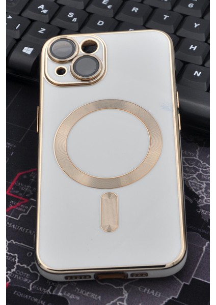iPhone 14 Plus Uyumlu Magsafe Özellikli Lens Korumalı Renkli Kılıf Krem