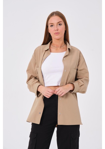 Hscstore Kadın Cep Detaylı Çıtçıt Kapamalı Bej Gömlek - Ayzer
