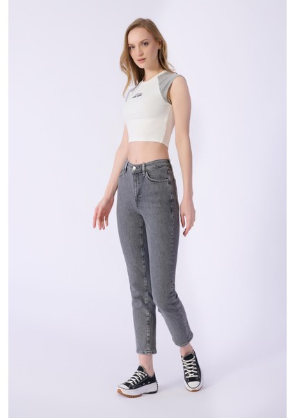 Claudia Mom Kalıp Düz Denim Pantolon modelleri