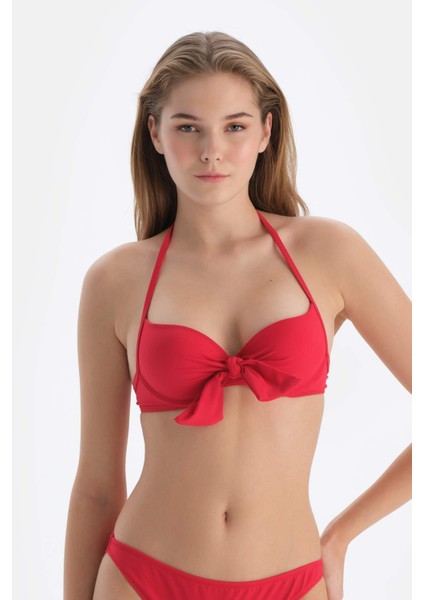Kırmızı Kaplı Bikini Üstü