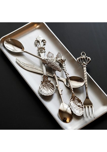 Gümüş Tarzı 6 Adet Vintage Kaşık Çatal ve Kaşık Seti Kraliyet Tarzı Çay Kaşığı Broze Kabuk Çatal Çatal Seti Kahve Atıştırmalıkları Meyve Tatlı Çatal (Yurt Dışından) modelleri
