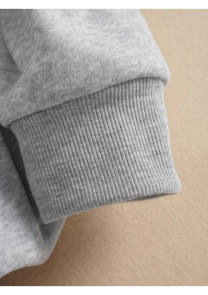Kadın Basic 0 Sıfır Yaka Baskısız Düz Oversize Salaş Bol Kesim Polar Sweatshirt fırsatları