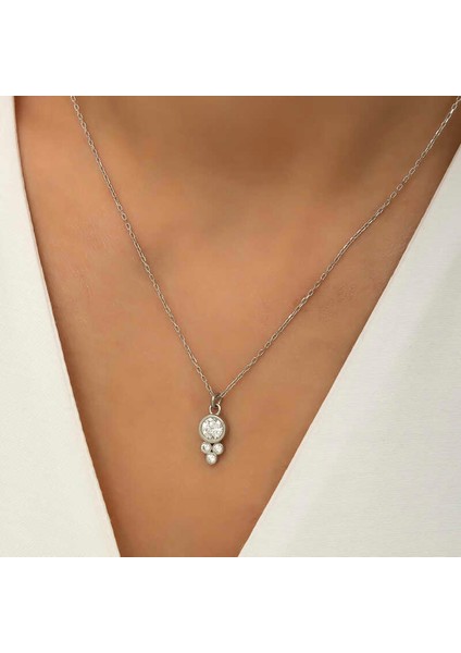 Gümüş Çiğ Damlası Yuvarlak Tektaş Bayan Kolye modelleri