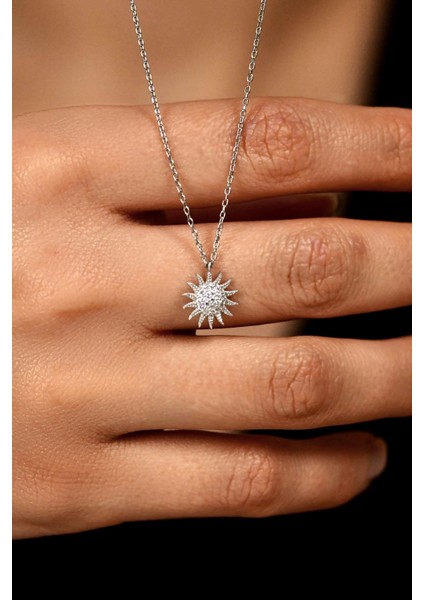 Zirkon Taşlı Rodyum Güneş Minimal Gümüş Kolye