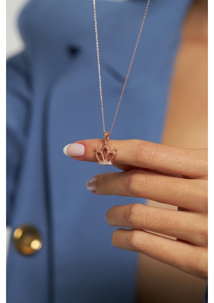Zirkon Taşlı Rose Taç Model Gümüş Kolye