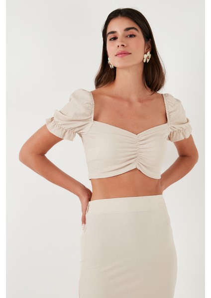 Slim Fit Büzgü Detaylı Kalp Yaka Crop Bluz Kadın Bluz 5865601 modelleri