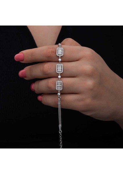 ​Gümüş Baget Taşlı Kadın Bileklik