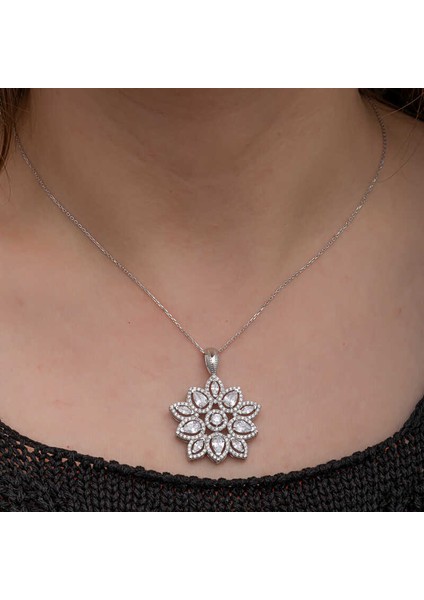 Gümüş Zirkon Taşlı Çiçek Kadın Kolye