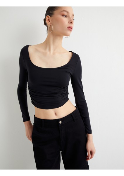 Uzun Kollu Crop Tişört U Yaka Drape Detaylı