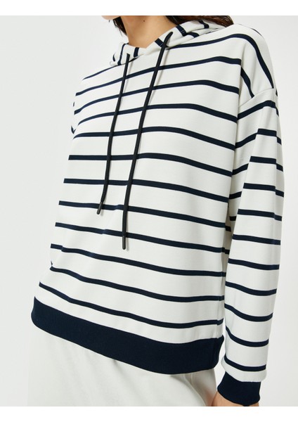 Kapüşonlu Sweathirt Standart Kesim Ribanalı indirimleri