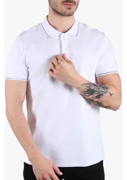 3742 Yakalı T-Shirt