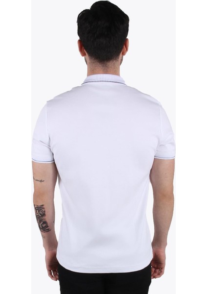 3742 Yakalı T-Shirt